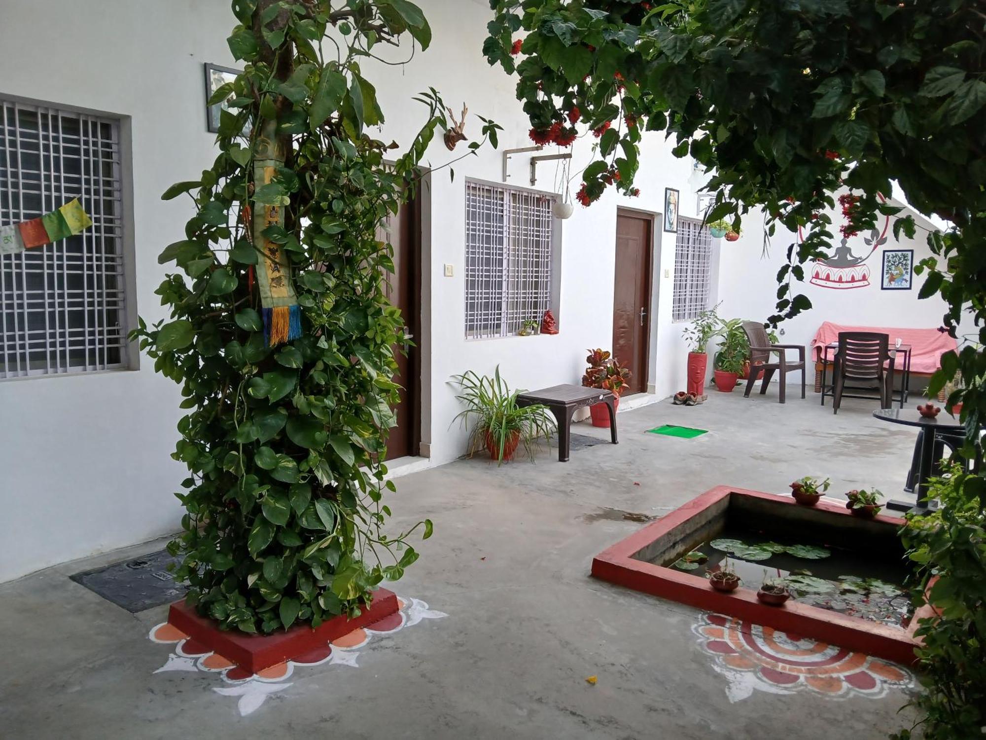 The Highvill Home Stay Khajuraho Ngoại thất bức ảnh