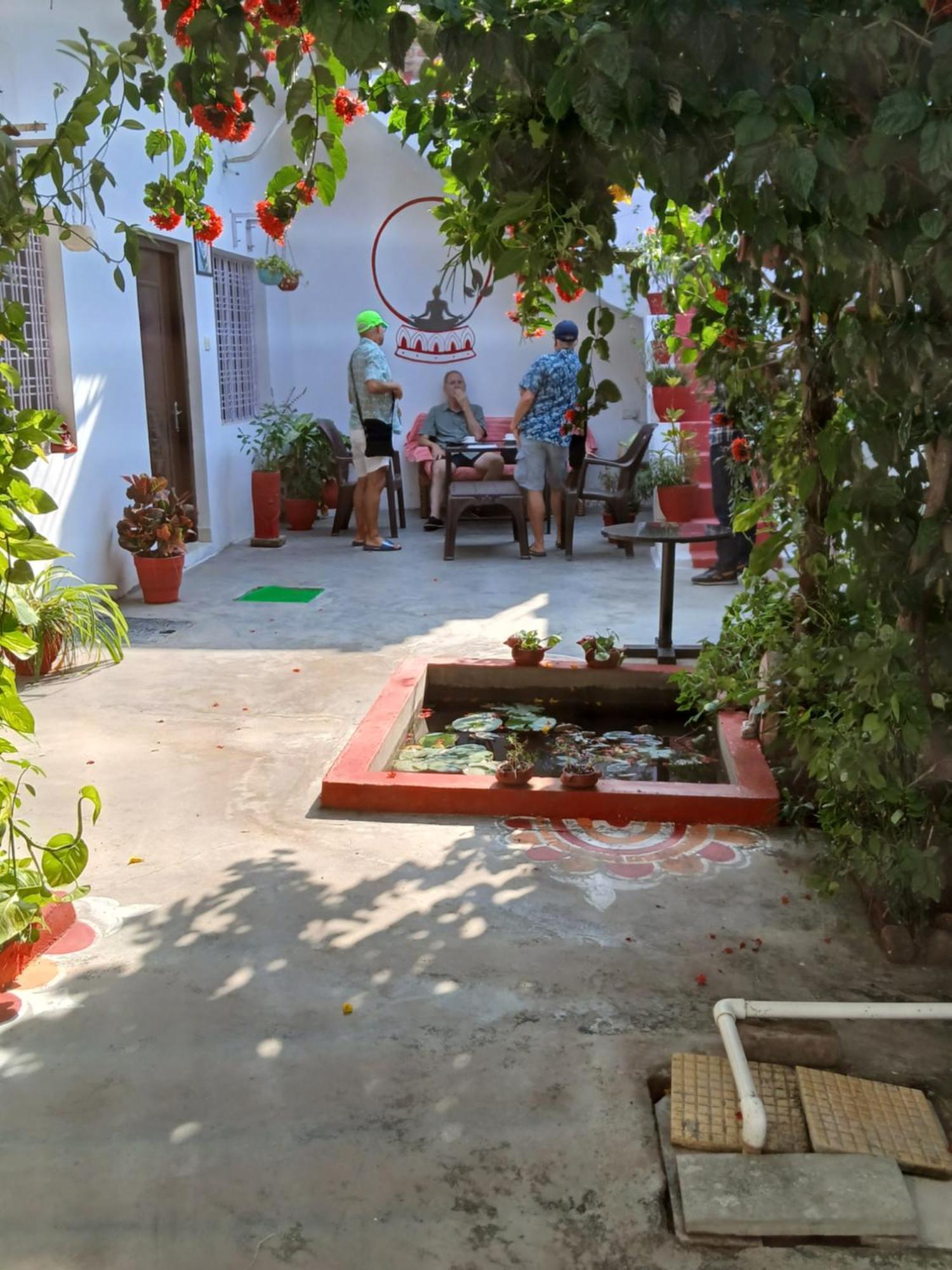 The Highvill Home Stay Khajuraho Ngoại thất bức ảnh